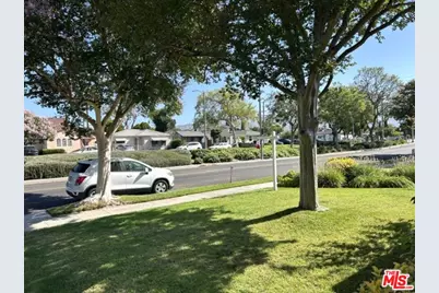 2514 W Chandler Blvd, Burbank, CA 91505 - Photo 3