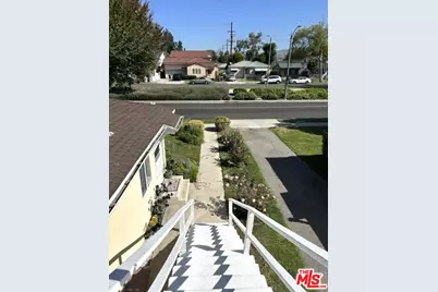 2514 W Chandler Blvd, Burbank, CA 91505 - Photo 9