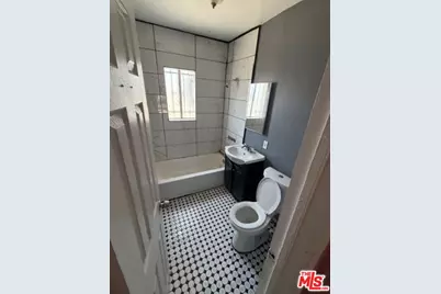 619 E 116th St, Los Angeles, CA 90059 - Photo 3