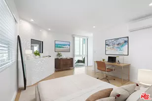 2419 Ocean Front Walk, Venice, CA 90291 - Photo 11