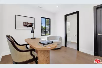 8671 Clifton Way, Beverly Hills, CA 90211 - Photo 27