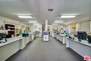 220 N Oxford Ave, Los Angeles, CA 90004 - Photo 11
