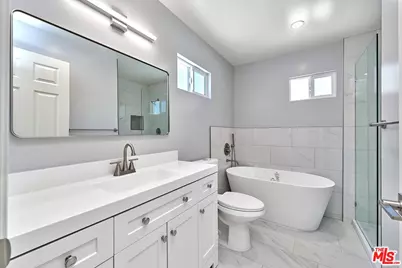 708 N El Molino Ave, Pasadena, CA 91104 - Photo 19