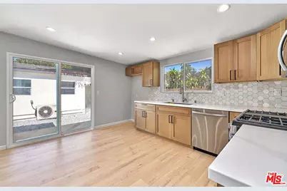 708 N El Molino Ave, Pasadena, CA 91104 - Photo 9