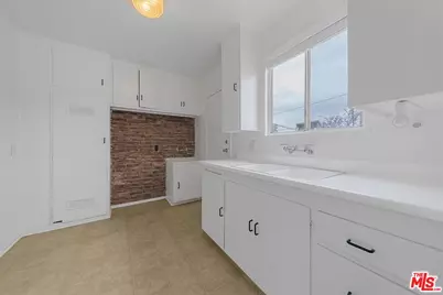 10945 National Blvd, Los Angeles, CA 90064 - Photo 13