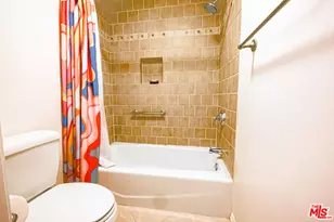 8105 Raintree Cir, Culver City, CA 90230 - Photo 11