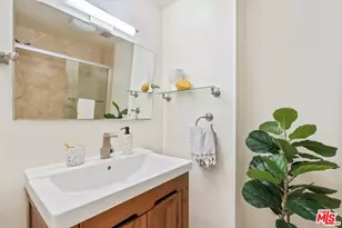 7250 Franklin Ave, Los Angeles, CA 90046 - Photo 31