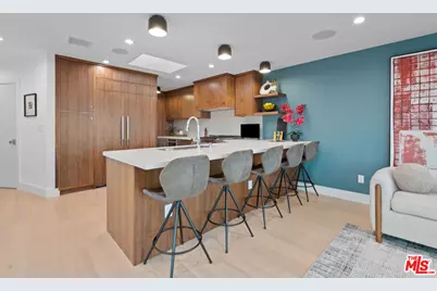 4207 Don Alanis Pl, Los Angeles, CA 90008 - Photo 13