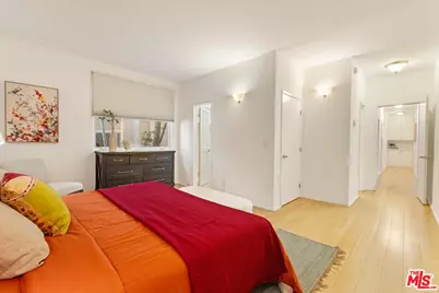 900 Euclid St #111, Santa Monica, CA 90403 - Photo 17