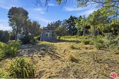 27555 Pacific Coast Hwy, Malibu, CA 90265 - Photo 35