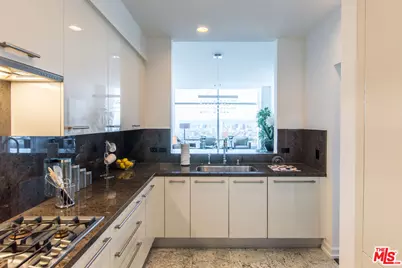900 W Olympic Blvd #31F, Los Angeles, CA 90015 - Photo 7
