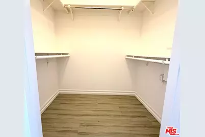 13941 Sherman Way #201, Van Nuys, CA 91405 - Photo 17