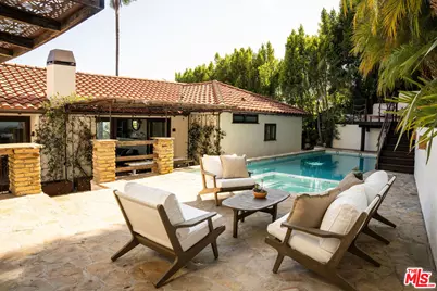 2017 N Gramercy Pl, Los Angeles, CA 90068 - Photo 1