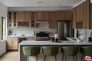 8506 Oak Ct, Los Angeles, CA 90046 - Photo 1