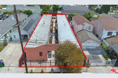 11018 Compton Ave, Los Angeles, CA 90059 - Photo 3