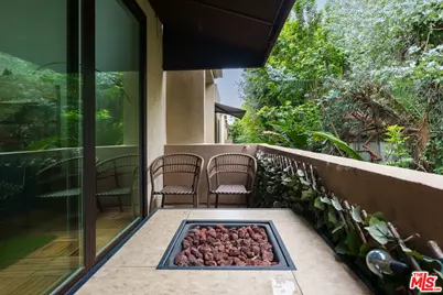 1557 S Beverly Glen Blvd #310, Los Angeles, CA 90024 - Photo 19