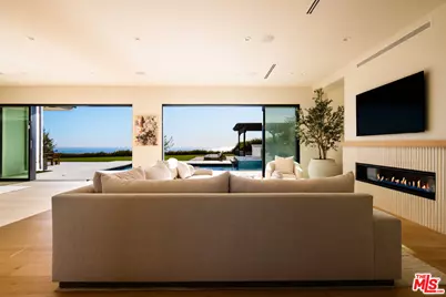 5811 Murphy Way, Malibu, CA 90265 - Photo 7