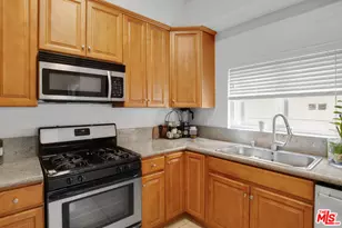 1938 S Corning St, Los Angeles, CA 90034 - Photo 7