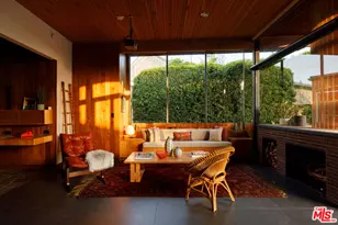 2813 5th Ave, Los Angeles, CA 90018 - Photo 33