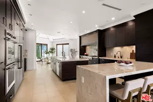 3116 Elvido Dr, Los Angeles, CA 90049 - Photo 9