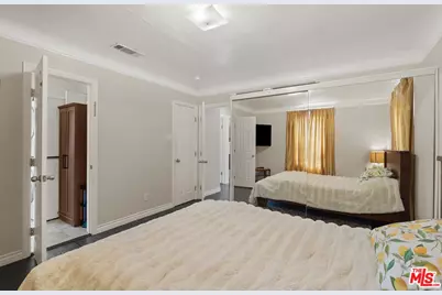 1978 S Holt Ave, Los Angeles, CA 90034 - Photo 19