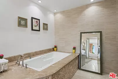12544 The Vista, Los Angeles, CA 90049 - Photo 25