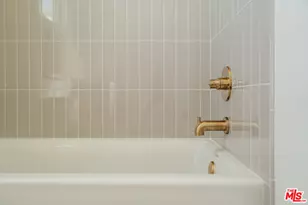 3868 N Riley Ln, Los Angeles, CA 90065 - Photo 53