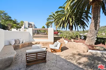 20851 Cheney Dr, Topanga, CA 90290 - Photo 21