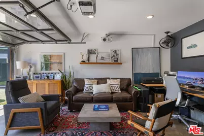 12701 Dewey St, Los Angeles, CA 90066 - Photo 37
