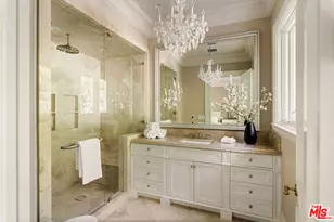 1350 Benedict Canyon Drive, Beverly Hills, CA 90210 - Photo 11