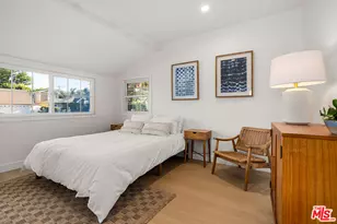 23649 Emelita St, Woodland Hills, CA 91367 - Photo 15