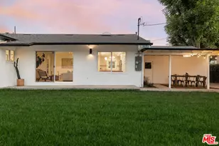 23649 Emelita St, Woodland Hills, CA 91367 - Photo 27