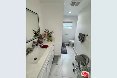 10204 Hanna Ave, Chatsworth, CA 91311 - Photo 5