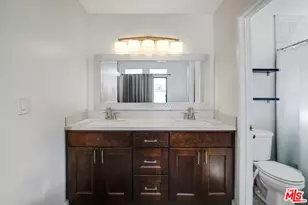 20920 Community St, Canoga Park, CA 91304 - Photo 15