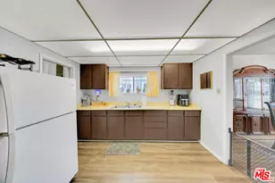 2623 Obama Blvd, Los Angeles, CA 90018 - Photo 15