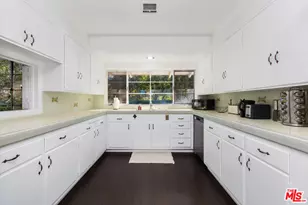 19471 Rosita St, Tarzana, CA 91356 - Photo 7