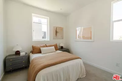3844 N Emery Ln, Los Angeles, CA 90065 - Photo 15