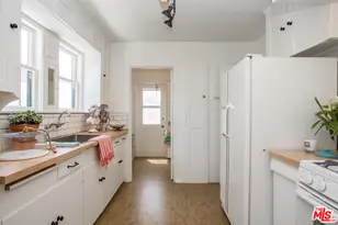 2418 4th St, Santa Monica, CA 90405 - Photo 9