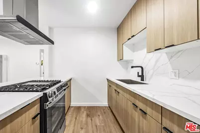 5745 Arroyo Dr, Los Angeles, CA 90042 - Photo 7