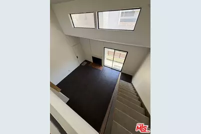 8221 Langdon Ave #204, Van Nuys, CA 91406 - Photo 1