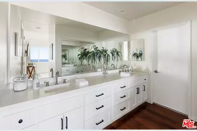 18111 Coastline Dr #1, Malibu, CA 90265 - Photo 13