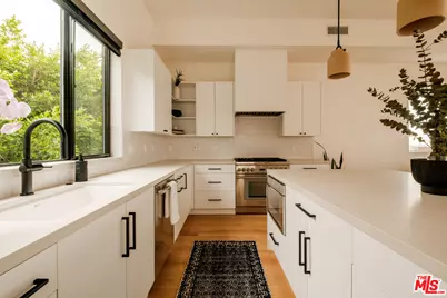760 N Arthur Rd, Los Angeles, CA 90029 - Photo 5