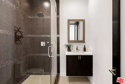 3116 Elvido Dr, Los Angeles, CA 90049 - Photo 27