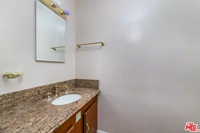 2208 New York Dr, Altadena, CA 91001 - Photo 13