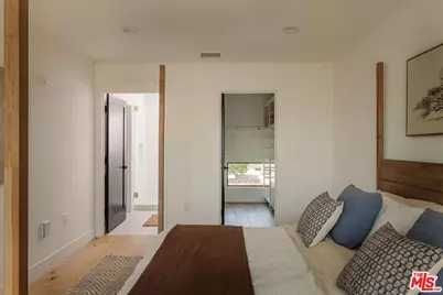 11310 Victory Blvd, North Hollywood, CA 91606 - Photo 25