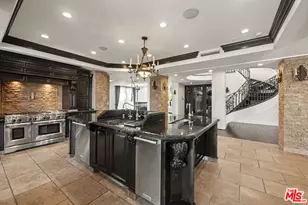 12608 Promontory Rd, Los Angeles, CA 90049 - Photo 13
