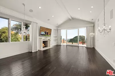 12608 Promontory Rd, Los Angeles, CA 90049 - Photo 33