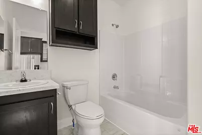 8250 Lankershim Blvd #185, North Hollywood, CA 91605 - Photo 11