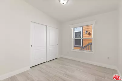 8250 Lankershim Blvd #185, North Hollywood, CA 91605 - Photo 9