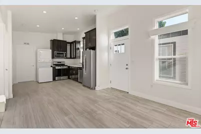 8250 Lankershim Blvd #185, North Hollywood, CA 91605 - Photo 7